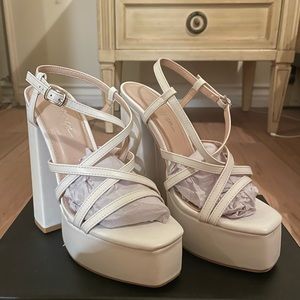 Faux Leather Platform Strappy Heels (31X19.5X9.5CM)